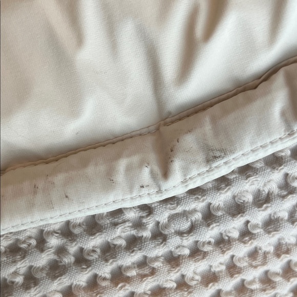 Aritzia Super Puff Vest size small - Picture 5 of 6